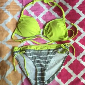 Reversible bikini set